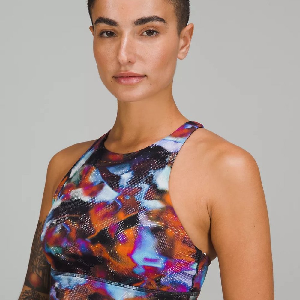 Lululemon Energy High-Neck Longline Tough Bra Medium Support B-D 4 - Picture 4 of 5